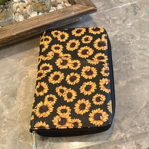 Sunflower Print travel Wallet (RFID blocking)
